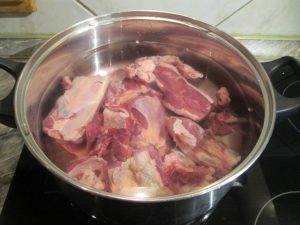Marhahús főzés előtt